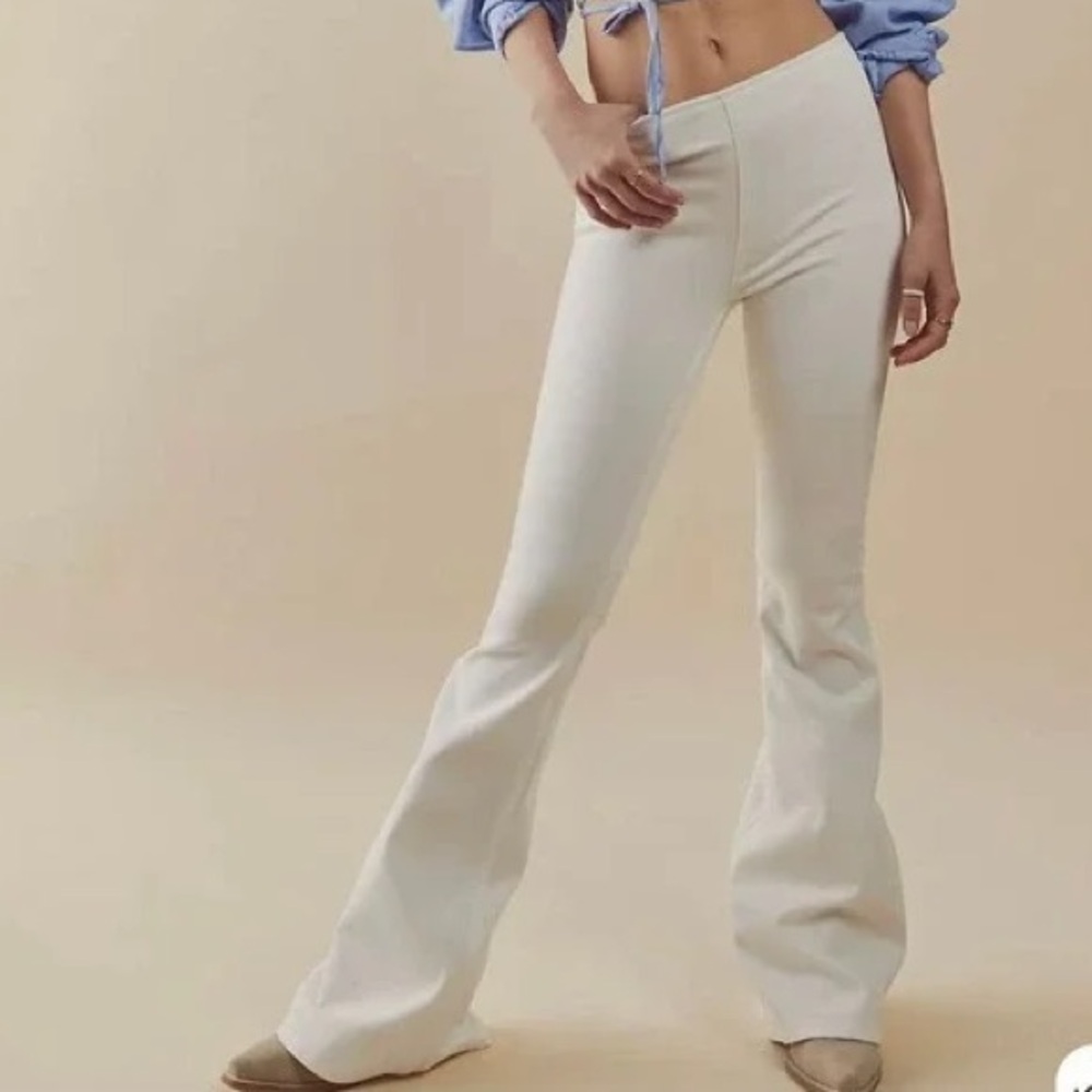 Free People Penny Pull On Flare Jeans Mid-Rise Elastic Waist Stretch Cream